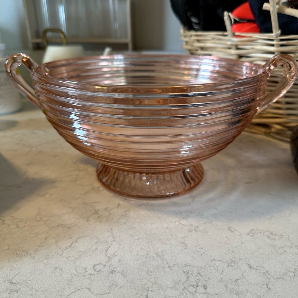 Vintage pink depression glass fruit bowl